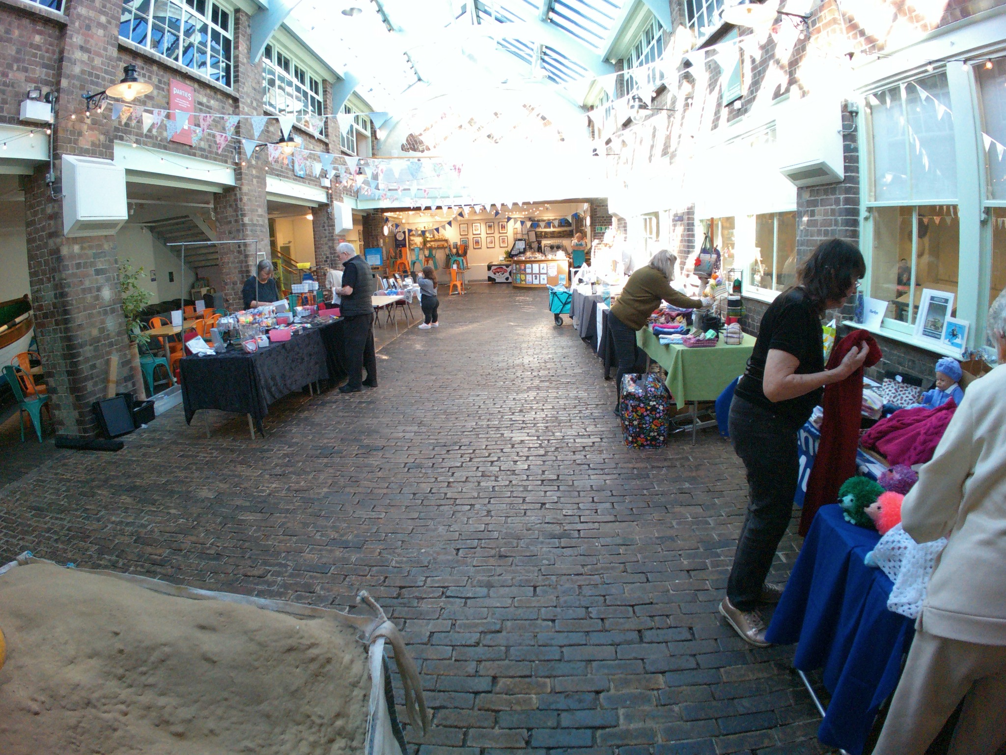 660908191_26168562986171073_8961718155971717375_n